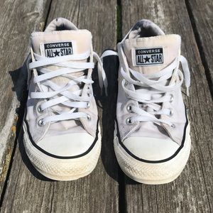 White Converse Women’s 9